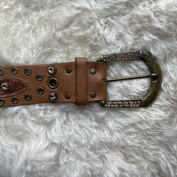 Leatherock leather Amber Swarovski crystal-studded belt. 36 1/2”. - Picture 3 of 5
